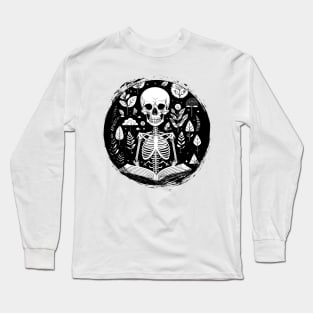 Skull Studying Black and White Long Sleeve T-Shirt